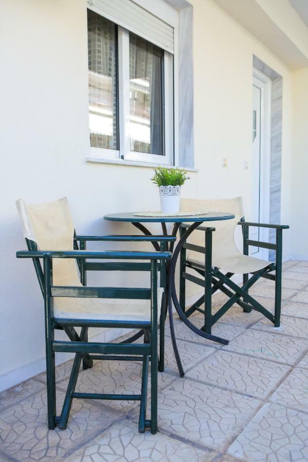 Modern And Quiet Few Minutes From The City Center Tesalonika Bagian luar foto